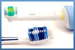 Electric vs Manual Toothbruhes Meriden CT